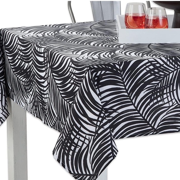unbranded Other - Kauai Indoor/Outdoor Tablecloth Black & White 60” x 84”